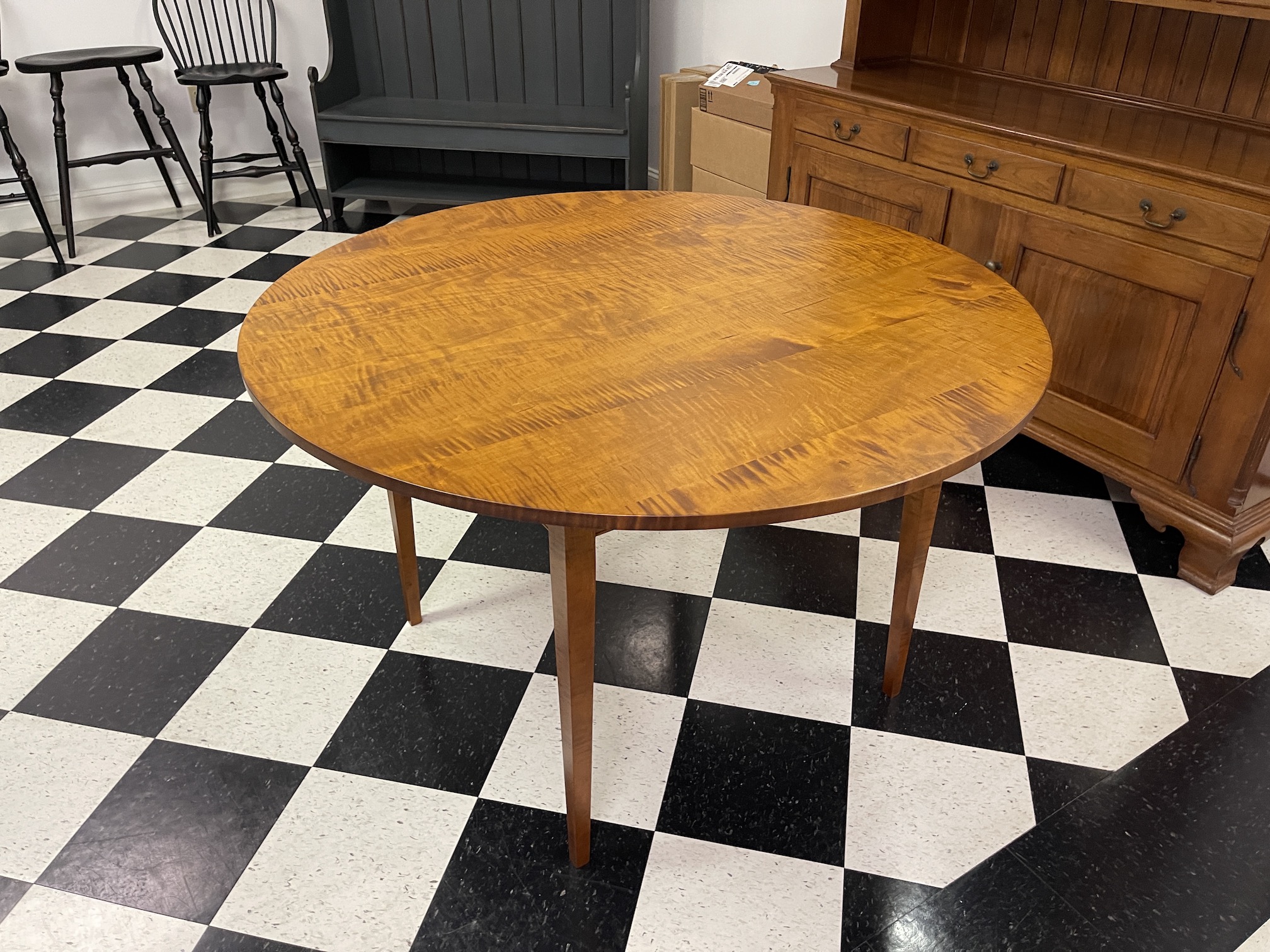 Tiger Maple Wood - New Model 48in Round Shaker Table Image