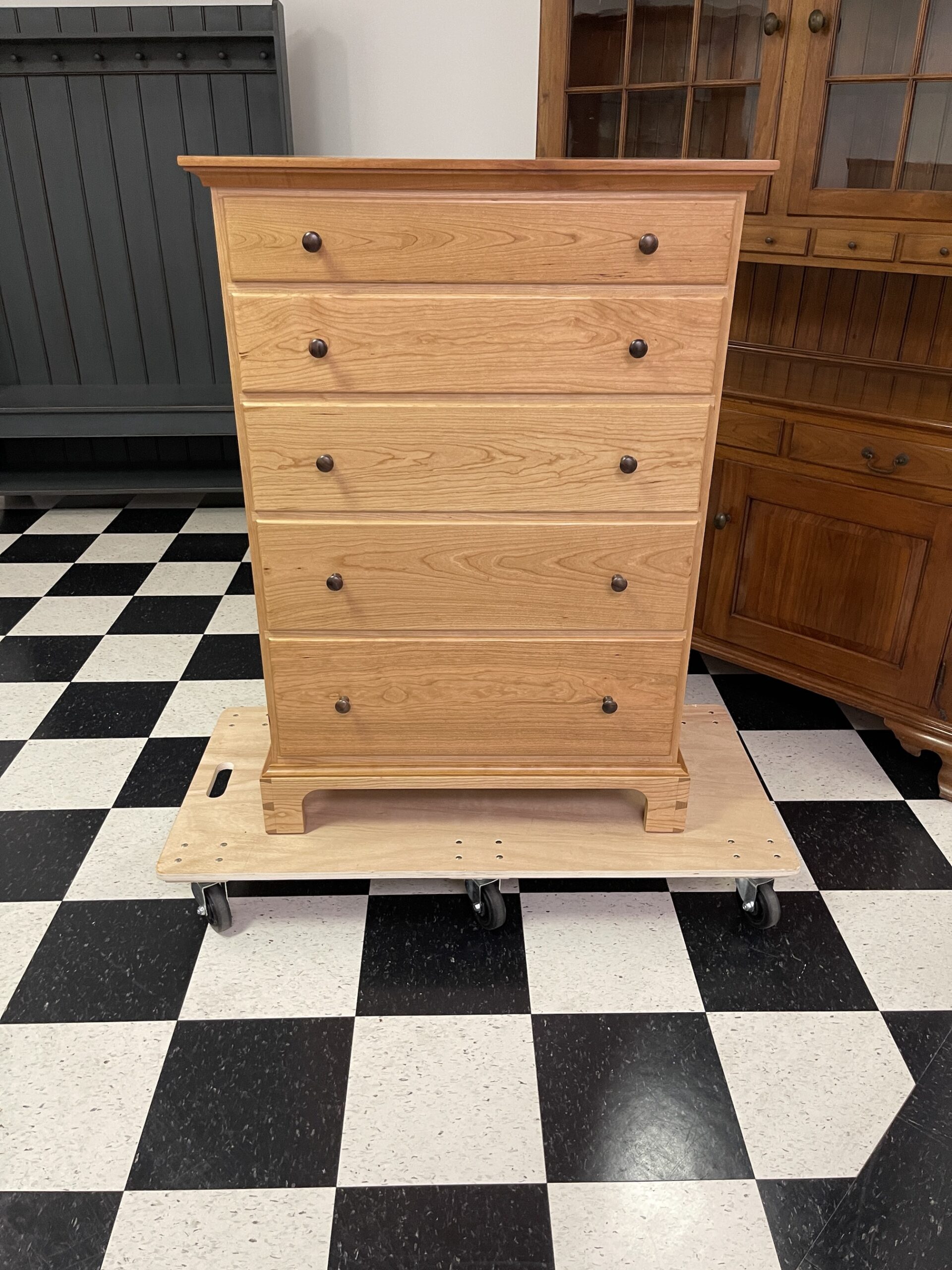 New Model - Cherry Shaker Style Chest of Drawers - 5 Drawers - Natural Finish Image