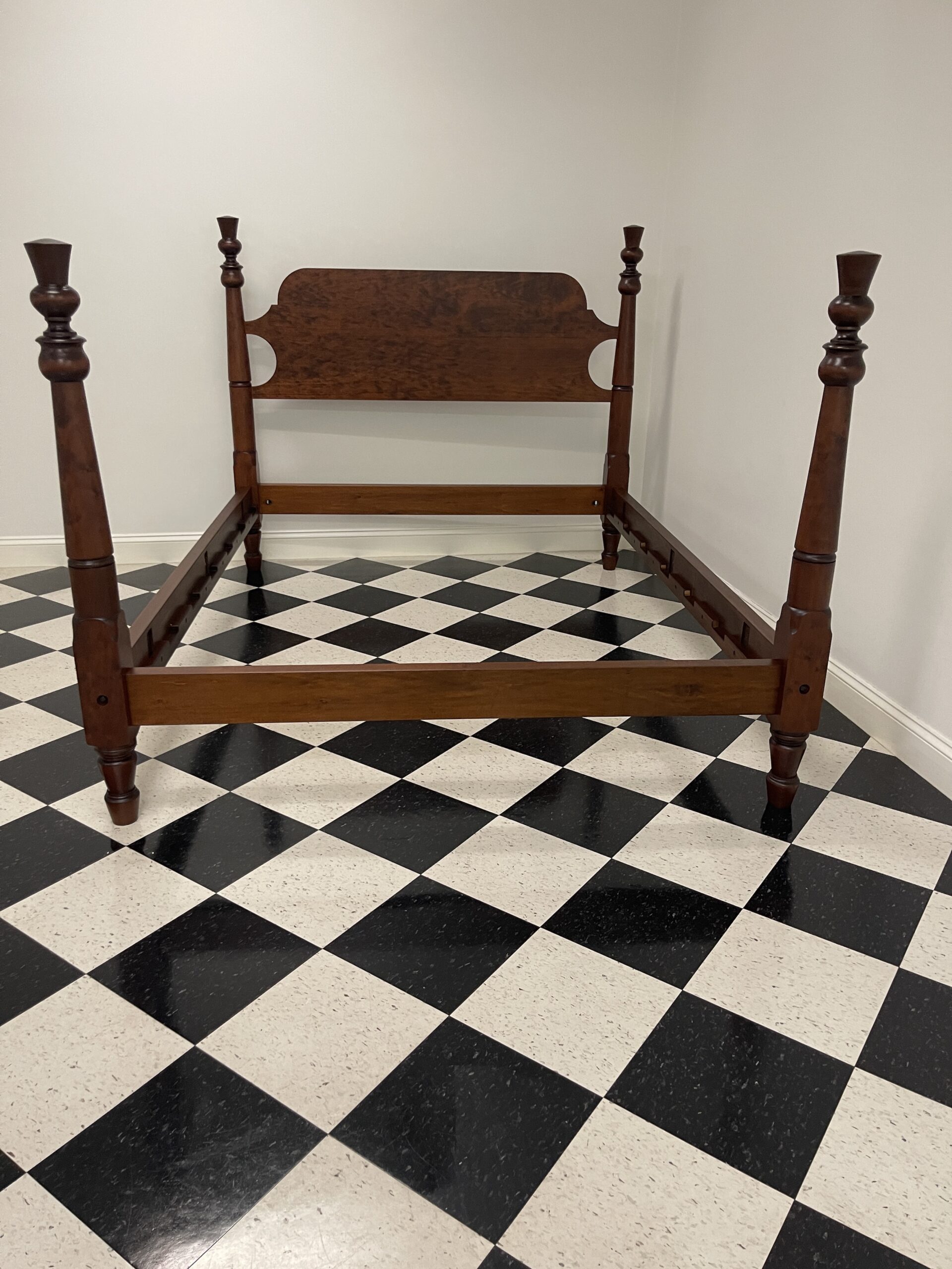 Queen Size Cherry Wood Bed Image