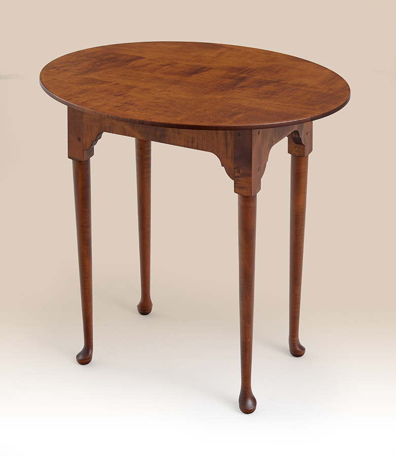 Tiger Maple Wood Colonial Style Stand Image